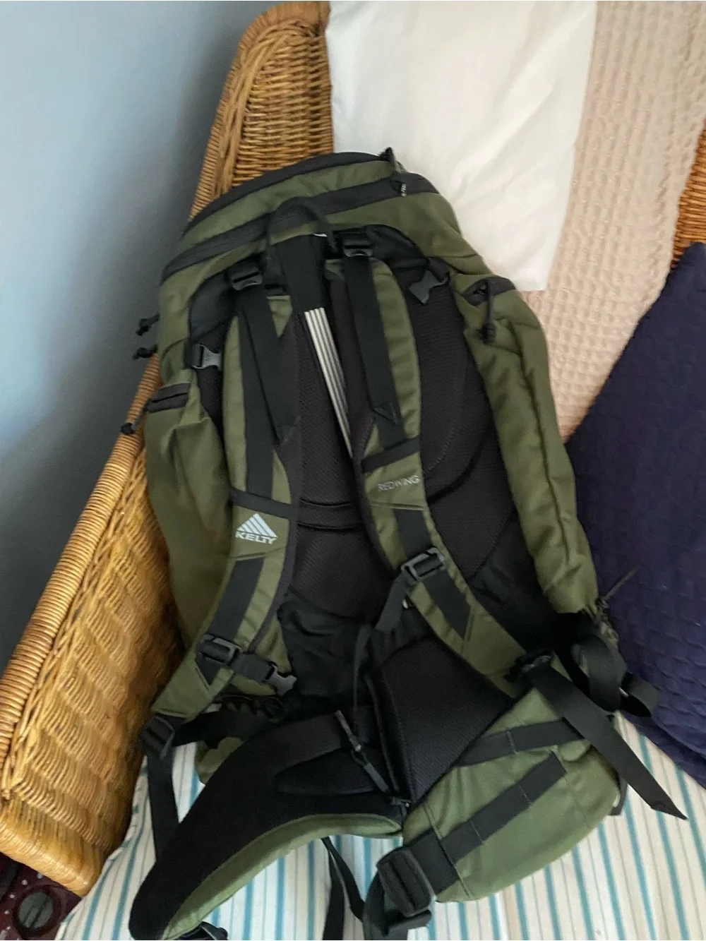 Kelty Redwing 50  Traveler Men’s Backpack - Olive Green